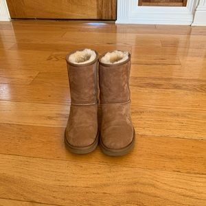 Ugg - Classic Short Boot - Chestnut